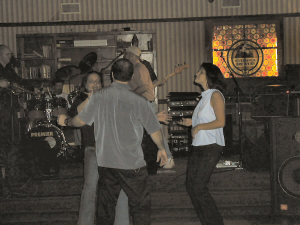 Dave instructs the ladies...